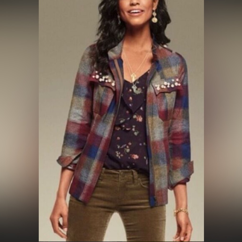 Cabi # 3555 Plaid Jacket / Shacket top‎ Pearl Embellishments front zipper Sz M